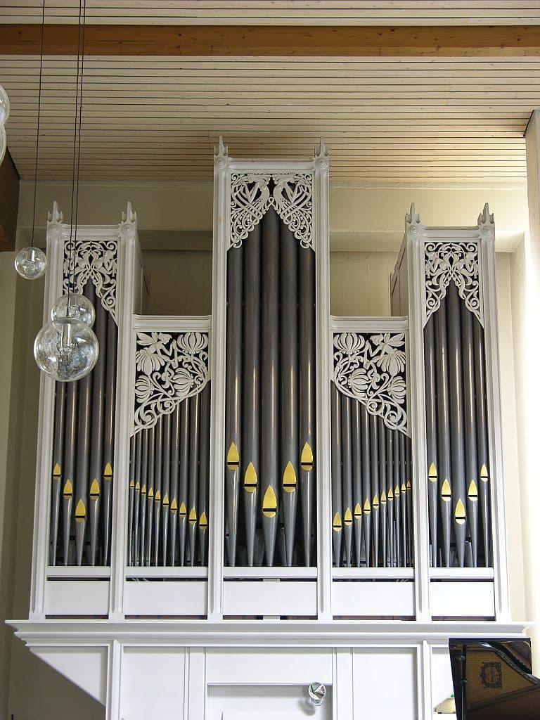 Organ pipes detail